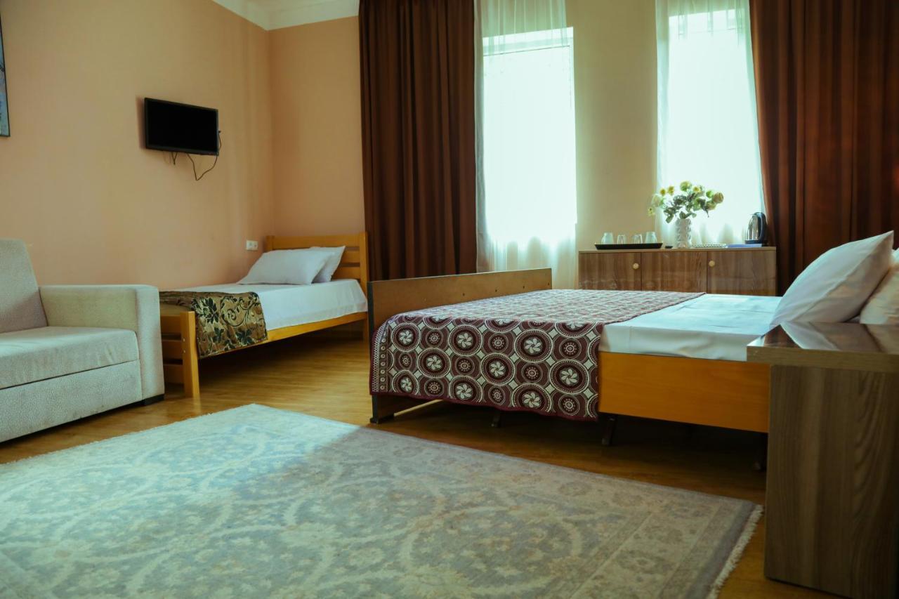 Hotel Borjomi Aisi Bordzjomi Buitenkant foto
