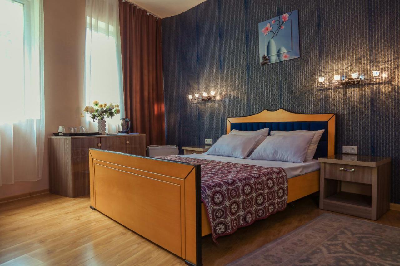 Hotel Borjomi Aisi Bordzjomi Buitenkant foto