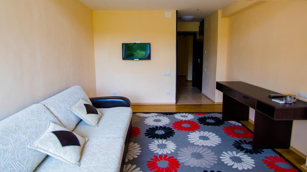Hotel Borjomi Aisi Bordzjomi Buitenkant foto