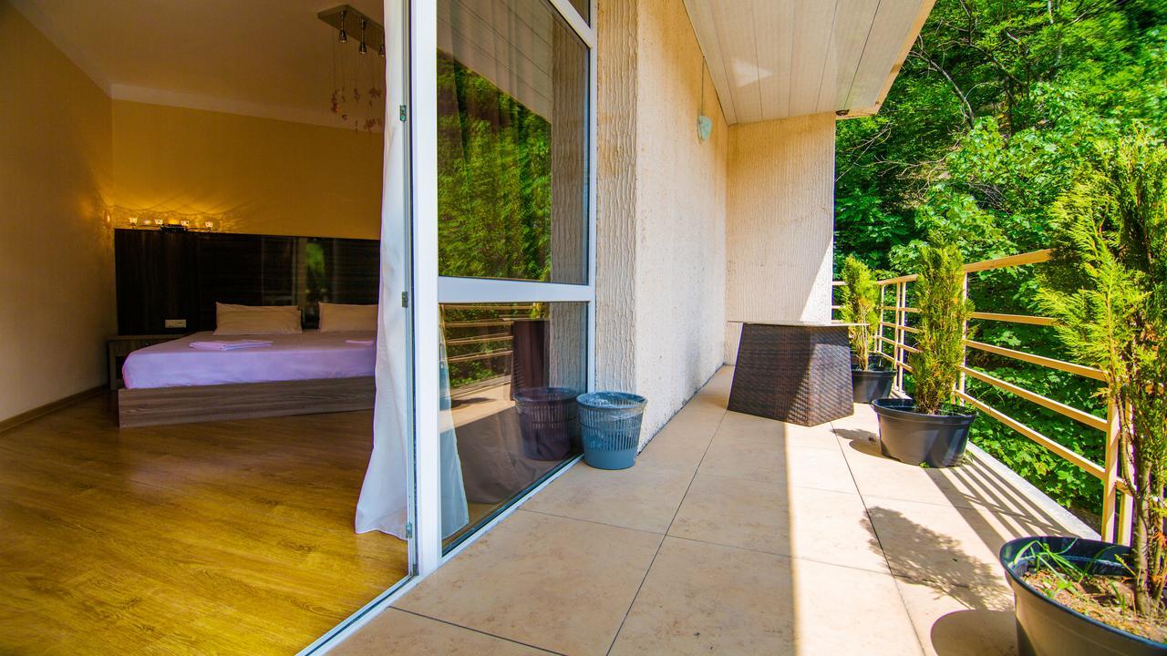 Hotel Borjomi Aisi Bordzjomi Buitenkant foto